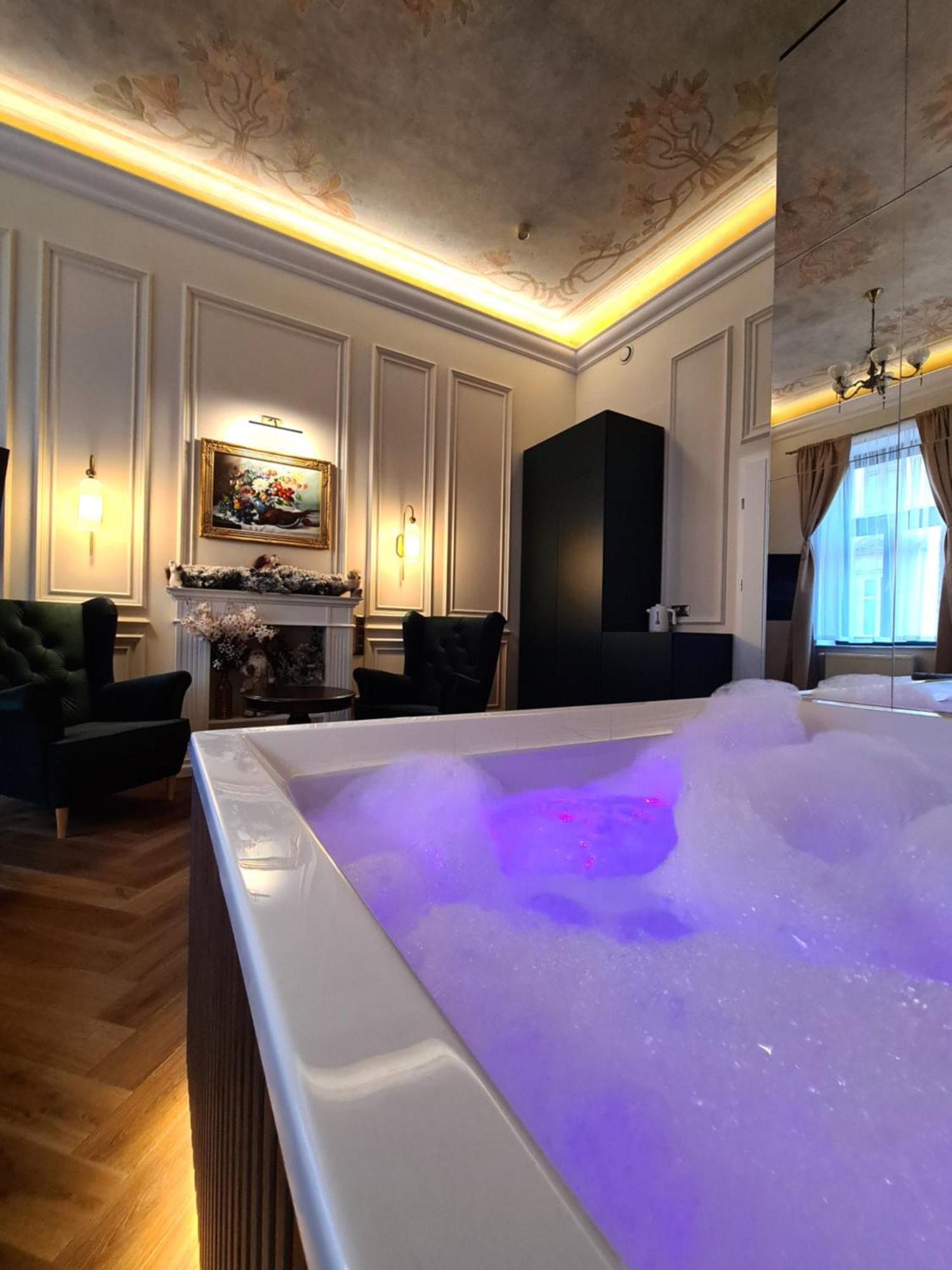 Art Jacuzzi Koletek Appartement Krakau Buitenkant foto